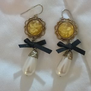 Faux pearl/gemstone earrings